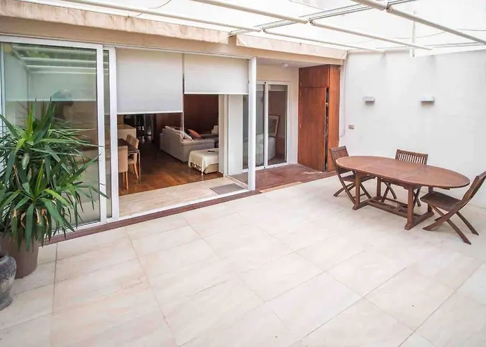 Pembroke St Julians Luxury, Comfort, Location